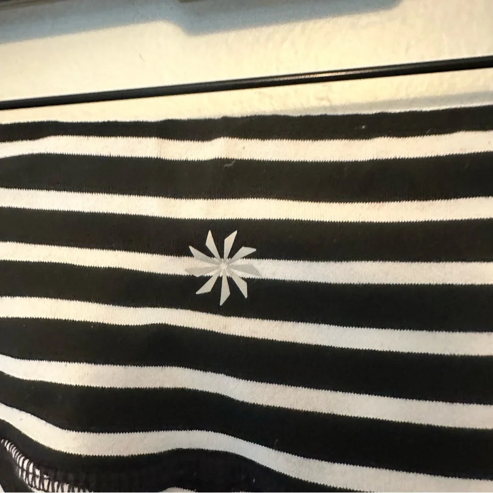 Athleta Chaturanga Black and White Striped Cropped Leggings Medium Tall - Picture 6 of 8